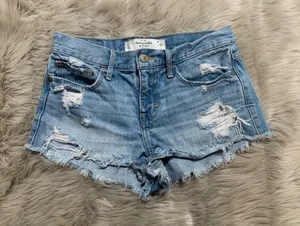 Abercrombie & Fitch Womens Distressed Shorts Size:25/0 thumbnail 1