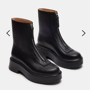 Steve Madden Jones Leather Zip Up Boots thumbnail 1