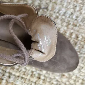 X Appeal Merrit Womens Bootie Size 7 Tan Suede Almond Toe Lace Up Wedge thumbnail 5
