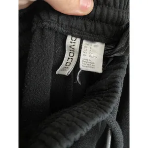 H&M Black Sweatpants Size Small thumbnail 5