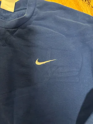 nike crewneck thumbnail 2