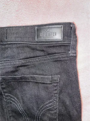 Hollister High Rise Super Skinny Distressed Black Jeans Size 29 thumbnail 4
