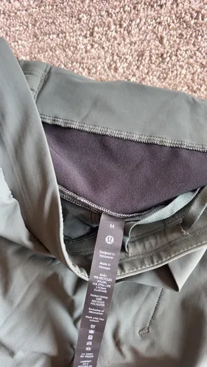 Men’s lululemon green joggers thumbnail 2