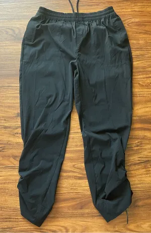 Columbia NWT Women’s Medium Track Pants Nylon Straight Leg Lightweight Black thumbnail 1