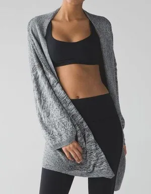 Lululemon Breeze Easy Wrap in Heathered Light Grey & Deep Coal thumbnail 1