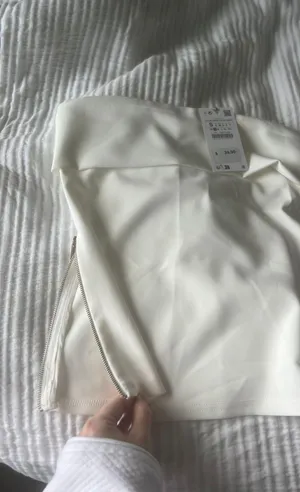 ZARA Zipper Top thumbnail 4