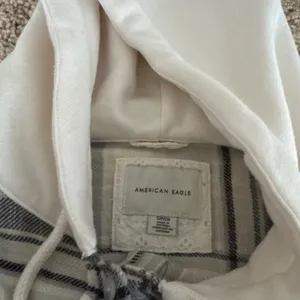 American Eagle plaid hooded flannel  thumbnail 3
