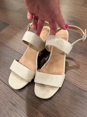 Old Navy Neutral Beige Block Heel Sandals Size 9 - C73-005 thumbnail 8