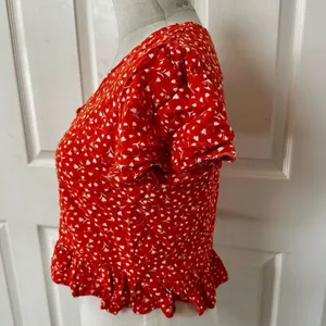 Harper burnt orange floral short sleeved V neck crop top thumbnail 5
