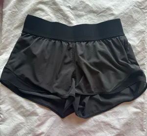 Lululemon Hotty Hot Shorts 2.5" Low-Rise thumbnail 1