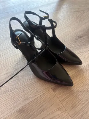 Women's Patent Pointed thumbnail 2