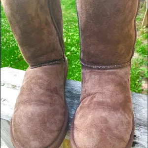 Ugg classic short boots brown for women 🎉🎉🎉 thumbnail 2