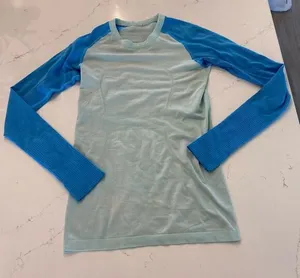 Lululemon Long Sleeve Shirt‎ Size 6 thumbnail 1