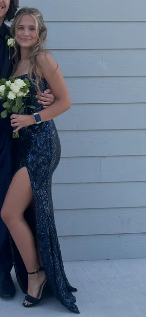 Windsor Dress Prom thumbnail 2