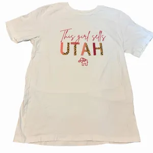 Real Estate T-shirt Women’s Size Large Utah Real Estate thumbnail 1
