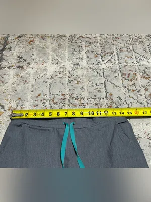 FIGS Yola Skinny/Cargo Scrub Pants Size XS Tall thumbnail 5