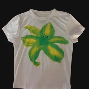 Shein Women's multi Crop-top thumbnail 1