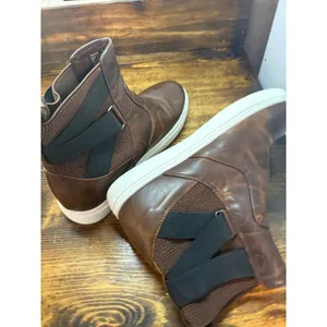 Yellow box Brown Sneaker Booties Size 9 thumbnail 3