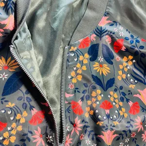 Francesca's Mi‎ Ami Floral Velvet Bomber Jacket Olive Green Satin Large NWOT thumbnail 5