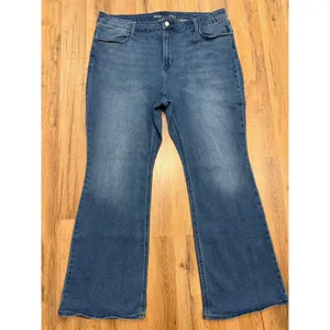 Old Navy High Rise WOW Flare Jeans Women Size 18 Blue Stretch Bootcut Denim thumbnail 3