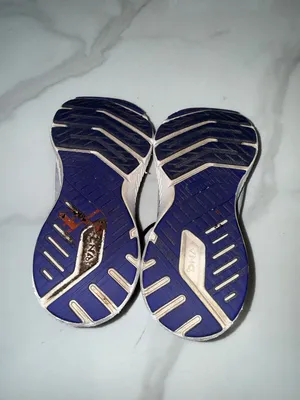Brooks Women’s Athletic Shoes in Light Gray with Navy and Peach Details thumbnail 5