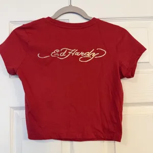 Vtg‎ Ed Hardy Tshirt Single Stitch Red Women Medium Cropped Y2K Dragon 80s 90s thumbnail 2