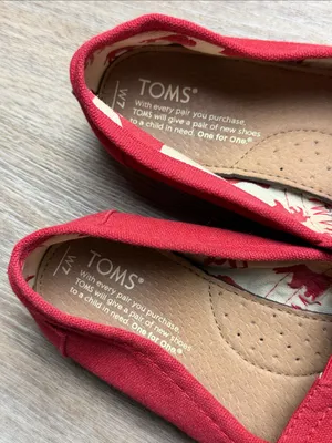 TOMS Classic Red Canvas Alpargata Slip On Shoes Size 7 thumbnail 9