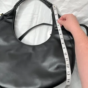 Melie Bianco Vegan Leather Black Danni Large Convertible Hobo Bag thumbnail 12
