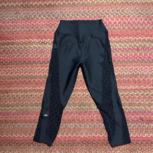 Nwot Alo Airlift Celeste Black Mesh Crop Leggings thumbnail 4