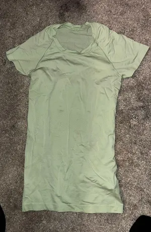 Lululemon Swiftly Tech Short Sleeve thumbnail 1