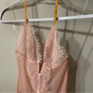 Victoria's Secret very sexy V wire angel lace sheer gold pink tong teddy thumbnail 5