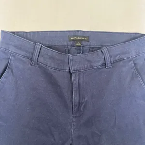 Banana Republic Flat Front Straight Legs Pants Womens Blue Size 8 thumbnail 3