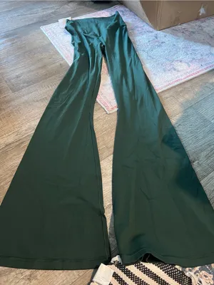 Aerie green crossover flare leggings thumbnail 4