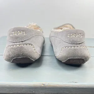 UGG Ansley Light Grey Suede Sheepskin Lined Moccasin Slippers Womens 10 thumbnail 6