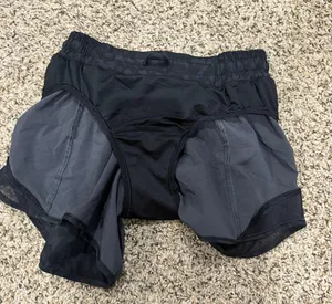 Lululemon Hotty Hot Short II *Long 4" thumbnail 6