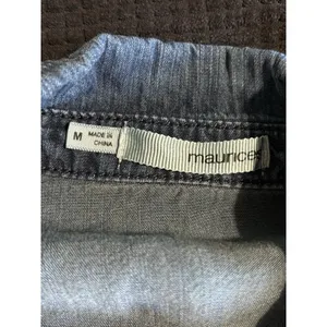 Maurices Long Sleeve Denim Shirt Button‎ Up Size M Pockets Gathered Collar thumbnail 4