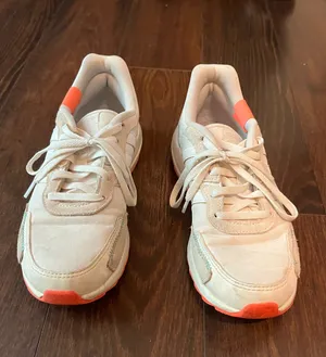 Adidas Sneakers thumbnail 2