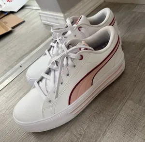 Puma Sneakers thumbnail 1