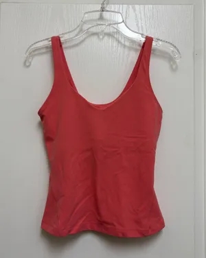 Lululemon top thumbnail 1