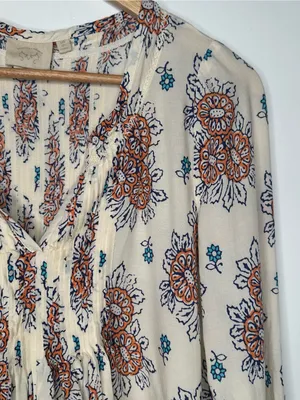 Vanessa Virginia Anthropologie Floral Pintuck Blouse Size 4 thumbnail 2