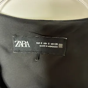 ZARA Black Satin Ruched High Neck Sleeveless Blouse 100% Polyester Womens Small thumbnail 4