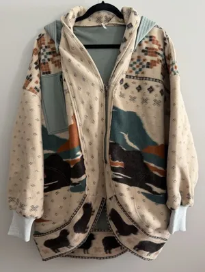 Free People Mountain Top Sweatshirt Black‎ Sheep Combo Women's Size Small thumbnail 1