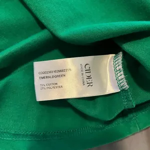 Women's Small Cider Green‎ Crop Top thumbnail 5