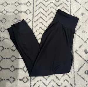 Old Navy High Rose Jogger Black Size L thumbnail 1