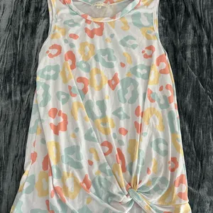 Colorful Leopard Print Women's Top White Size M thumbnail 1