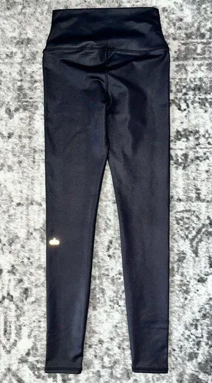 Alo Legging in Black Glossy thumbnail 1