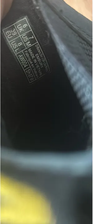 Dr. Martens Embury Chelsea Boots thumbnail 7