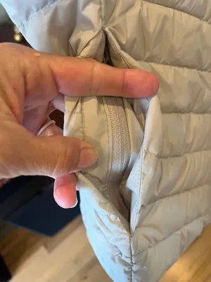Water Resistant Zip Up Champagne Vest New thumbnail 7