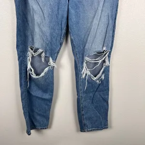 American Eagle‎ Distressed Mom Jeans Blue High Rise Straight Leg Size 18 thumbnail 3