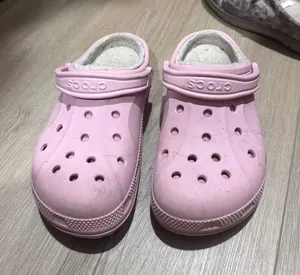 Pink Fuzzy Crocs thumbnail 1